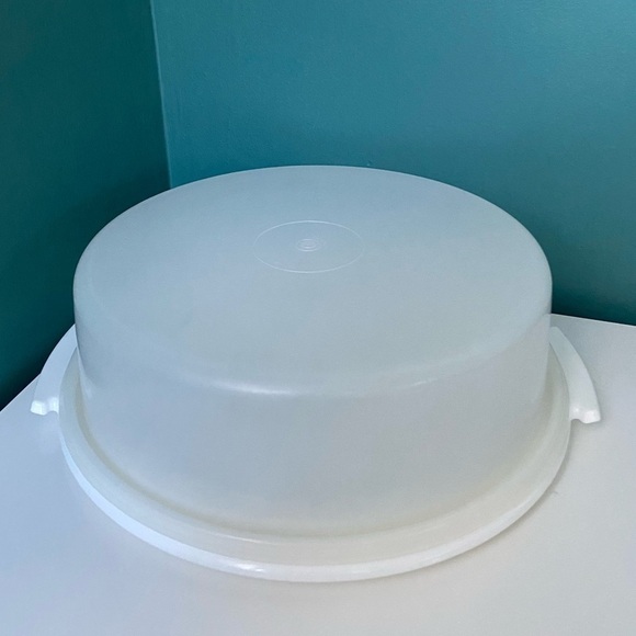 𝅺vintage TUPPERWARE 9” Pie Keeper With Cover Opaque Round  719-1 / 720-1 U.S.A. - Picture 1 of 10